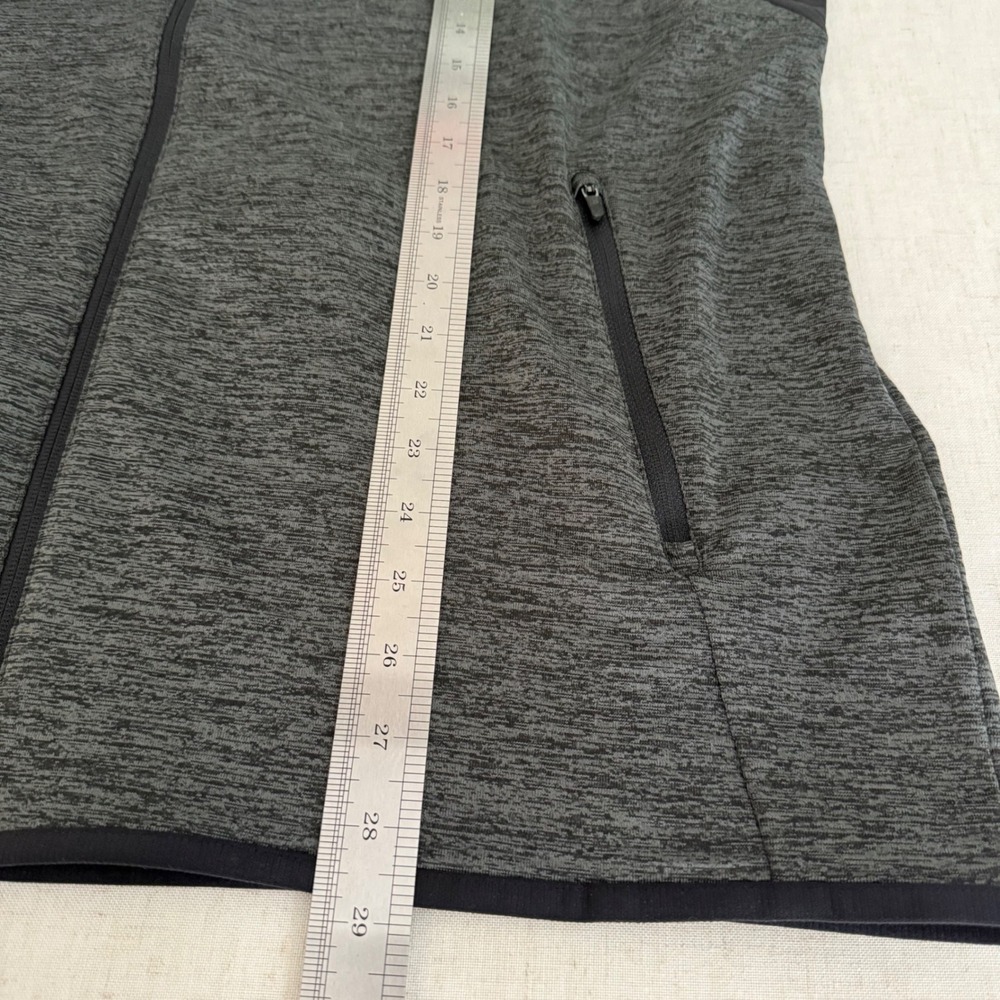 NWT New Balance RC Essential Heat Vest Mens XL Gorpcore Athleisure Tech Layering - Picture 16 of 16